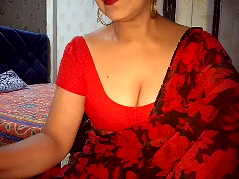 Hotronita123 online show from June 14, 2026, 10:39 am