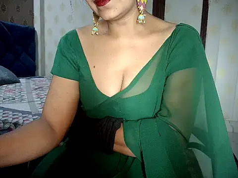 Hotronita123 online show from June 24, 2026, 5:34 pm