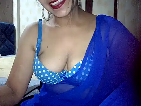 Hotronita123 online show from July 2, 2026, 5:41 pm