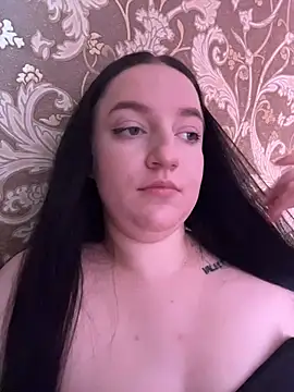 Snapshot of DianazLove1 chatting on February 9, 2026, 9:35 am DianazLove1 online show from February 9, 2026, 9:35 am