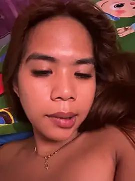 Margaux4U online show from April 22, 2026, 3:09 am