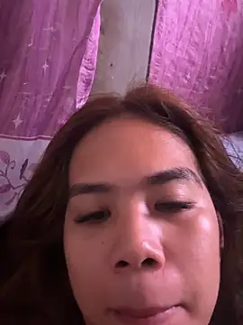 Margaux4U online show from April 23, 2026, 2:24 am