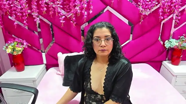 Alexa Sanz online show from December 17, 2025, 7:20 pm