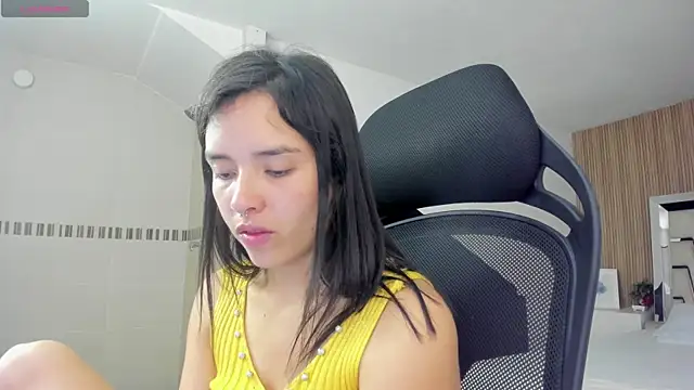 Snapshot of Cherrybombs_ chatting on June 6, 2026, 1:05 pm Cherrybombs online show from June 6, 2026, 1:05 pm