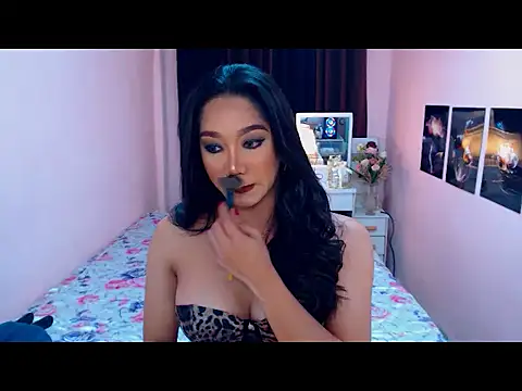 UrScreenGoddess online show from February 13, 2026, 3:24 am