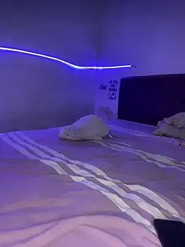 Lindalatina2001 online show from January 16, 2026, 12:03 am