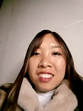 Snapshot of Minsssa20 chatting on January 8, 2026, 11:34 am Minsssa20 online show from January 8, 2026, 11:34 am