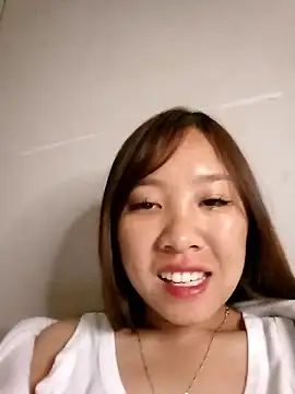 Snapshot of Minsssa20 chatting on January 18, 2026, 5:22 am Minsssa20 online show from January 18, 2026, 5:22 am