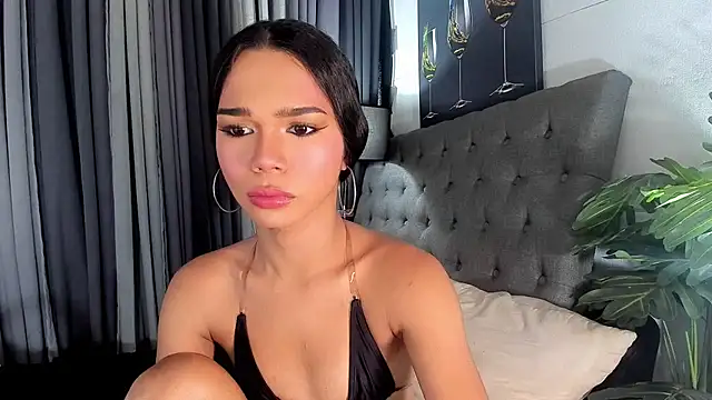 asianpetiteprincess online show from June 2, 2026, 3:08 am