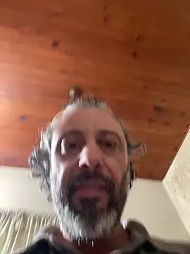Petebulimia online show from April 24, 2026, 4:20 pm
