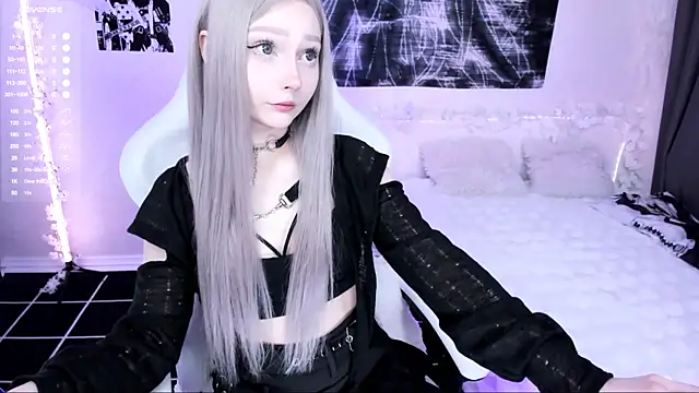 Snapshot of lyric4 chatting on March 3, 2026, 1:23 am lyric4 online show from March 3, 2026, 1:23 am