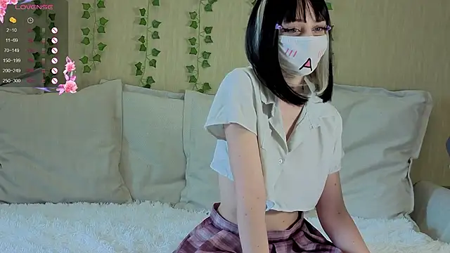 LunaNyan online show from March 19, 2026, 9:46 am