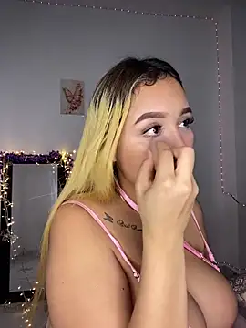 Snapshot of Jazmin_kithana chatting on March 21, 2026, 3:22 am Jazmin kithana online show from March 21, 2026, 3:22 am