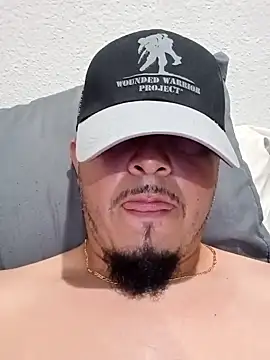 Lalin2323 online show from February 28, 2026, 1:06 am