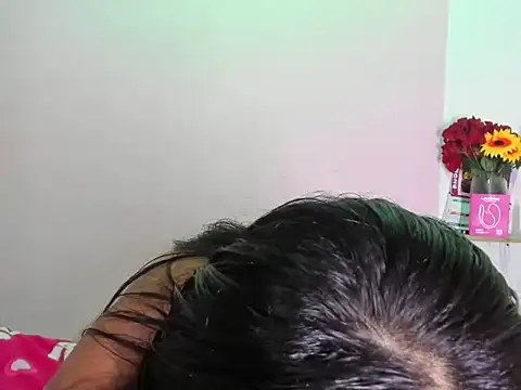 18teenssexy online show from March 4, 2026, 11:44 pm