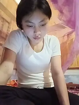 Snapshot of Hilary-123 chatting on May 18, 2026, 4:51 am Hilary-123 online show from May 18, 2026, 4:51 am