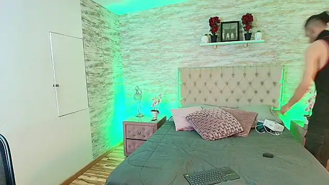 PatrickS25 online show from March 10, 2026, 4:06 am