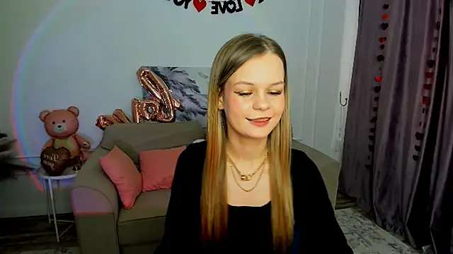 MidnighteAura online show from February 25, 2026, 11:31 am