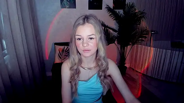 MidnighteAura online show from April 28, 2026, 11:37 am
