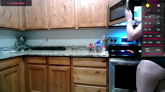 Maexoxo online show from April 28, 2026, 5:23 am