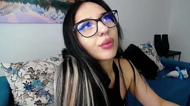 RavenFoxxy online show from July 26, 2026, 7:04 am