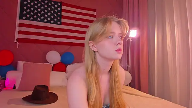Snapshot of Victori_Fox chatting on July 5, 2026, 12:39 am Victori Fox online show from July 5, 2026, 12:39 am