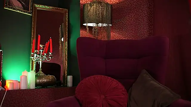 Roxa Lana online show from June 27, 2026, 2:01 pm