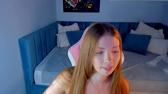 Tessa Sunn online show from July 2, 2026, 3:23 am