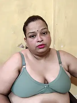 Snapshot of Sexey-Model21 chatting on April 23, 2026, 1:35 pm Sexey-Model21 online show from April 23, 2026, 1:35 pm