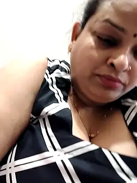 Snapshot of Sexey-Model21 chatting on April 25, 2026, 7:11 pm Sexey-Model21 online show from April 25, 2026, 7:11 pm