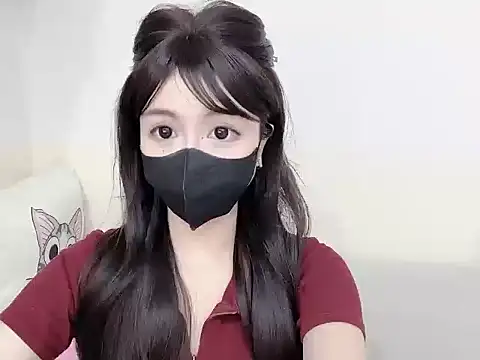 Yuyu-baobei online show from June 13, 2026, 6:39 pm