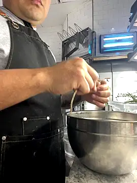 Samcan3 online show from December 3, 2025, 4:53 am