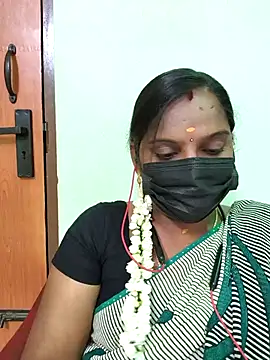 Snapshot of Tamil_Pallavi chatting on March 22, 2026, 5:27 pm Tamil Pallavi online show from March 22, 2026, 5:27 pm