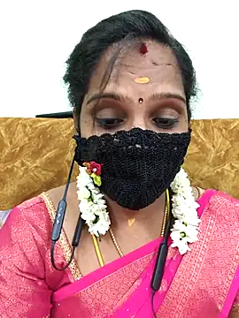 Snapshot of Tamil_Pallavi chatting on April 16, 2026, 6:52 pm Tamil Pallavi online show from April 16, 2026, 6:52 pm