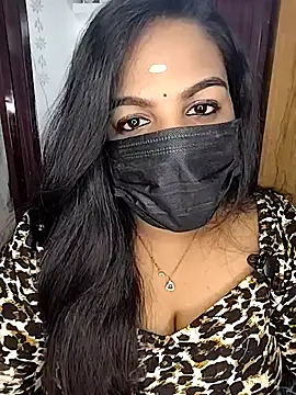Snapshot of Tamil_Shara chatting on April 14, 2026, 7:25 am Tamil Shara online show from April 14, 2026, 7:25 am