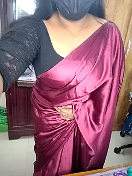 Snapshot of Tamil_Shara chatting on April 21, 2026, 7:58 am Tamil Shara online show from April 21, 2026, 7:58 am