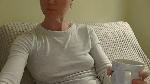 AuroraAG online show from April 14, 2026, 8:15 pm