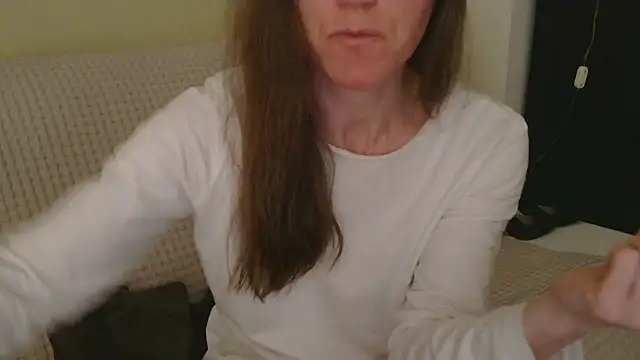 AuroraAG online show from April 15, 2026, 12:34 pm