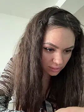 SiennaLuxexx online show from February 10, 2026, 9:13 am