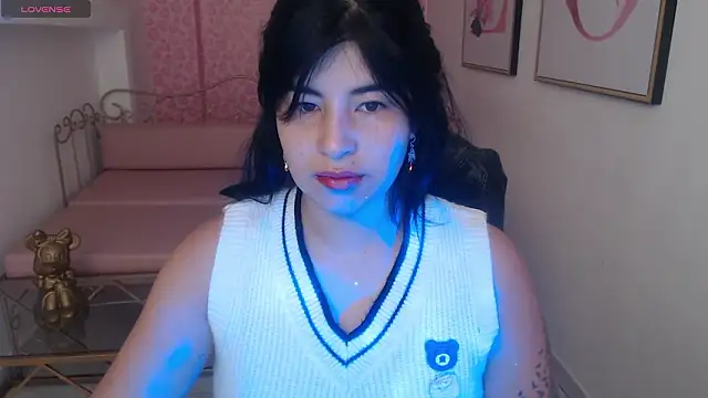 Nina harpper  online show from January 14, 2026, 1:17 pm