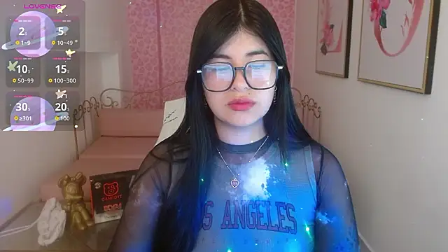 Nina harpper  online show from March 17, 2026, 12:41 pm