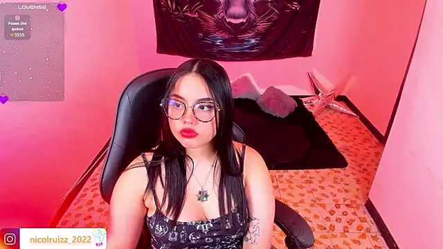 Nicolle Ruizz online show from August 2, 2026, 8:07 pm