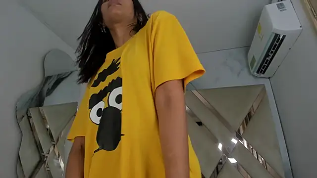 Snapshot of Ladymadinght chatting on February 14, 2026, 1:41 pm Ladymadinght online show from February 14, 2026, 1:41 pm