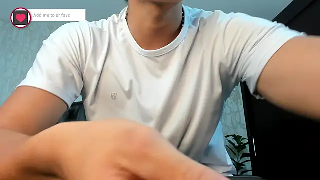 Snapshot of Lander_Cruz chatting on June 19, 2026, 6:23 pm Lander Cruz online show from June 19, 2026, 6:23 pm