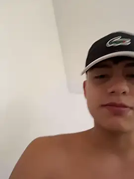 Snapshot of Lander_Cruz chatting on June 26, 2026, 5:39 pm Lander Cruz online show from June 26, 2026, 5:39 pm