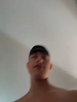 Snapshot of Lander_Cruz chatting on July 20, 2026, 4:09 pm Lander Cruz online show from July 20, 2026, 4:09 pm