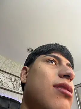 Snapshot of Lander_Cruz chatting on July 28, 2026, 8:12 pm Lander Cruz online show from July 28, 2026, 8:12 pm