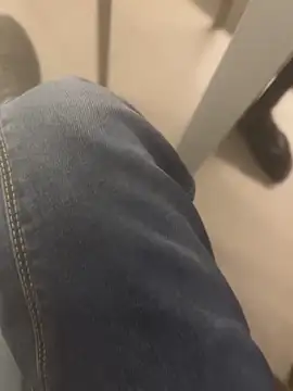 Snapshot of andresbale chatting on February 14, 2026, 7:43 pm andresbale online show from February 14, 2026, 7:43 pm