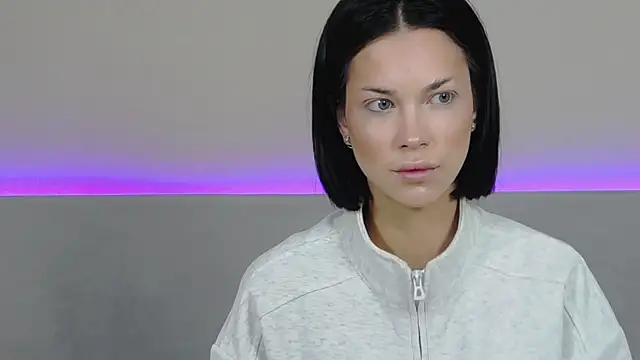 RachaelMils online show from May 2, 2026, 3:44 am