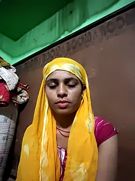 Snapshot of Rakhi_hote chatting on April 23, 2026, 8:33 pm Rakhi hote online show from April 23, 2026, 8:33 pm